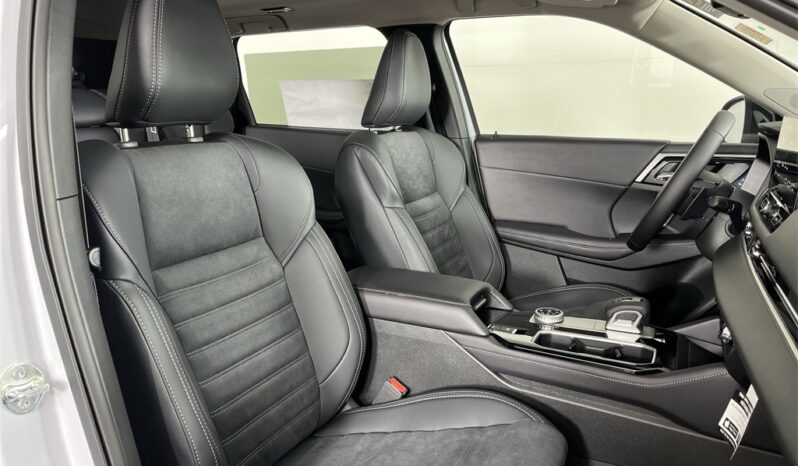 
 Mitsubishi Outlander full									