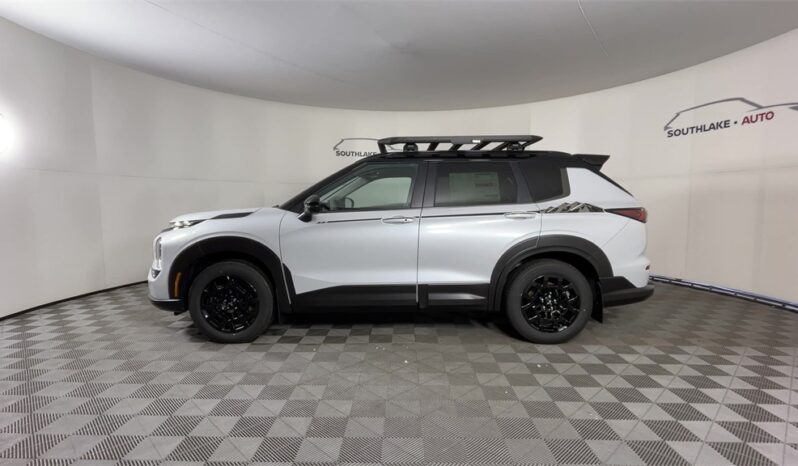 
 Mitsubishi Outlander full									