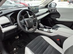 
 Mitsubishi Outlander full									