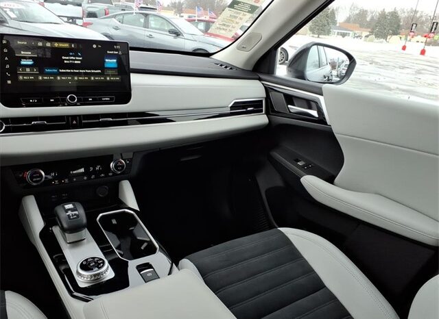 
 Mitsubishi Outlander full									