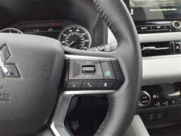 
 Mitsubishi Outlander full									