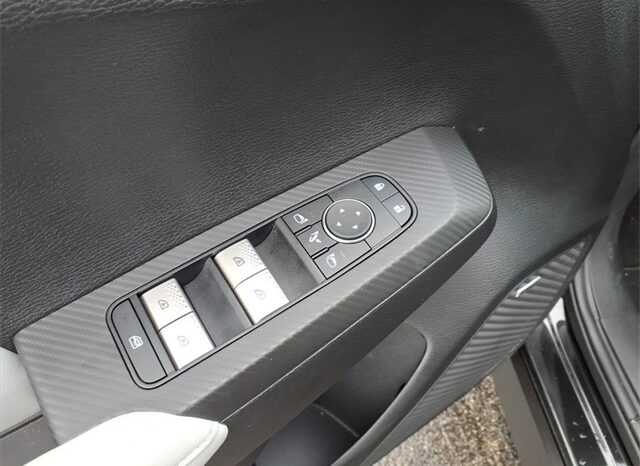 
 Mitsubishi Outlander full									