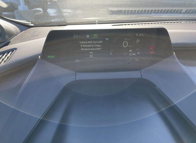 
 Toyota Prius Plug-In Hybrid full									