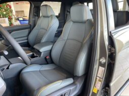 Toyota Tacoma full