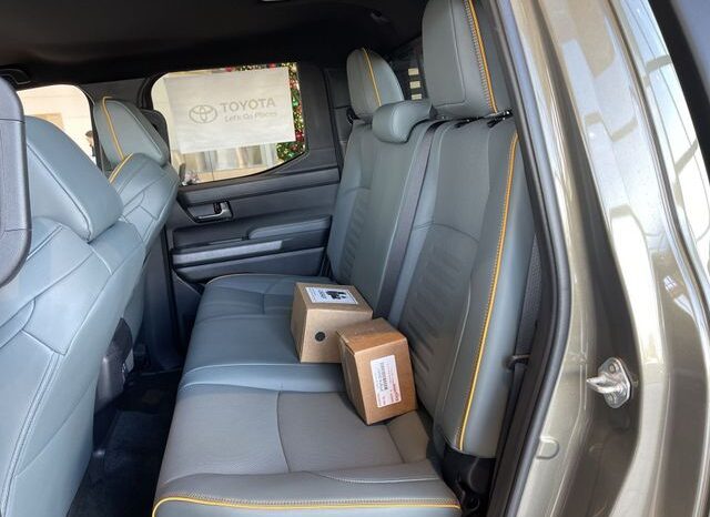 
 Toyota Tacoma full									