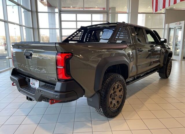 
 Toyota Tacoma full									