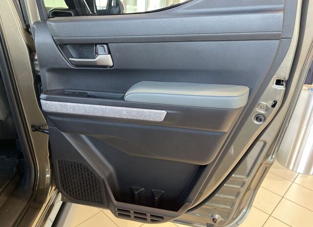 
 Toyota Tacoma full									