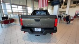 Toyota Tacoma full