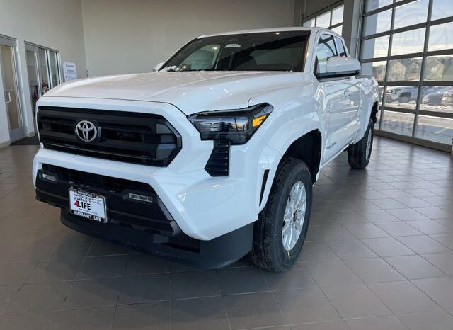 
 Toyota Tacoma full									