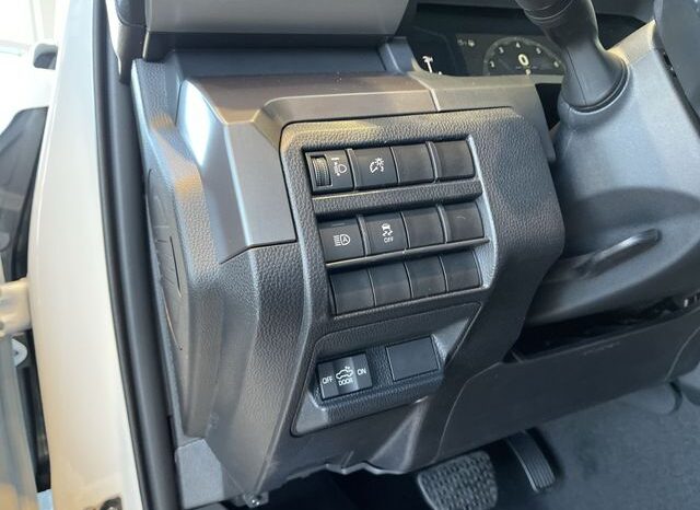 
 Toyota Tacoma full									