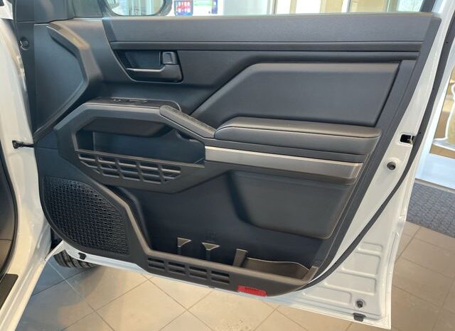 
 Toyota Tacoma full									