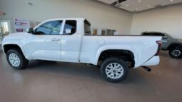 
 Toyota Tacoma full									
