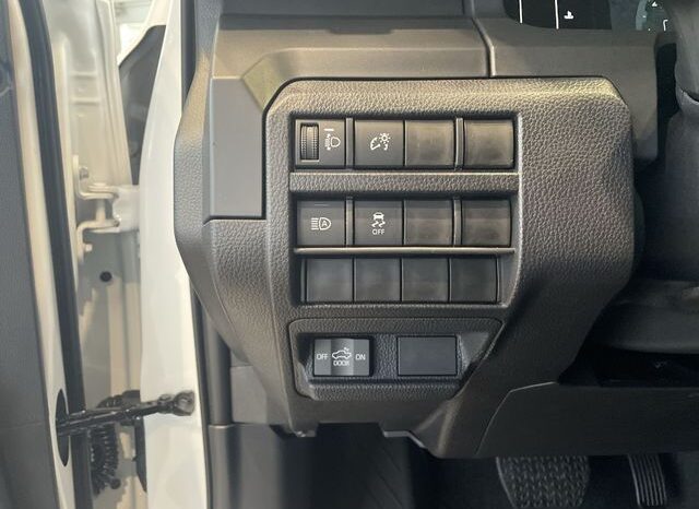 
 Toyota Tacoma full									