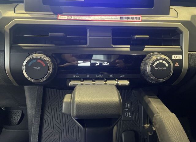 
 Toyota Tacoma full									