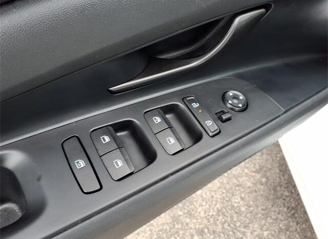 
 Hyundai Elantra full									