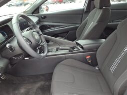 Hyundai Elantra full