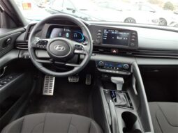 Hyundai Elantra full
