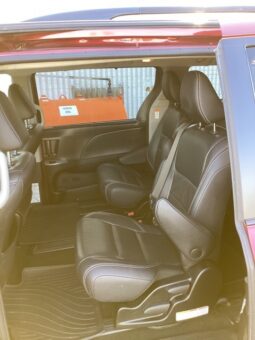 Toyota Sienna full
