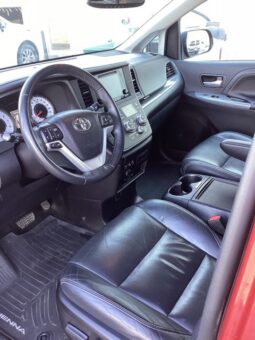 Toyota Sienna full