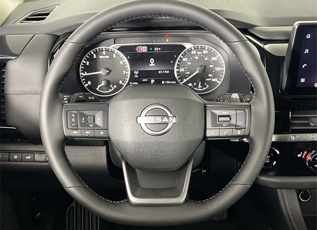 
 Nissan Pathfinder full									