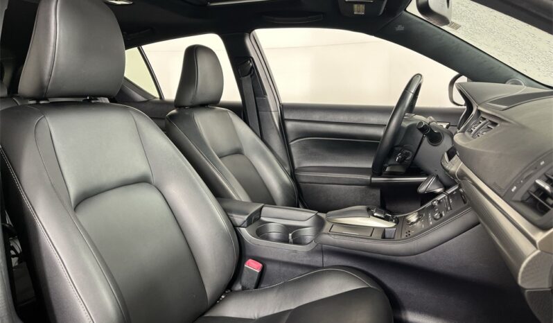 
 Lexus CT full									