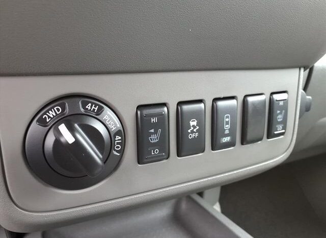 
 Nissan Frontier full									