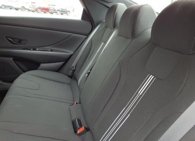 
 Hyundai Elantra full									