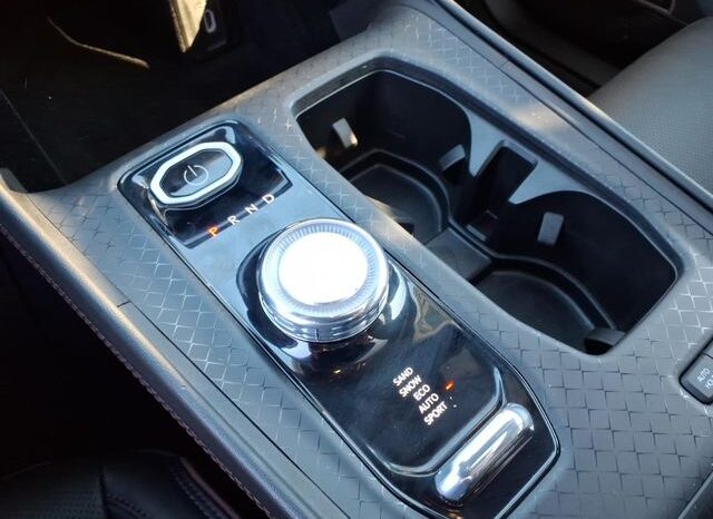 
 Jeep Wagoneer S full									