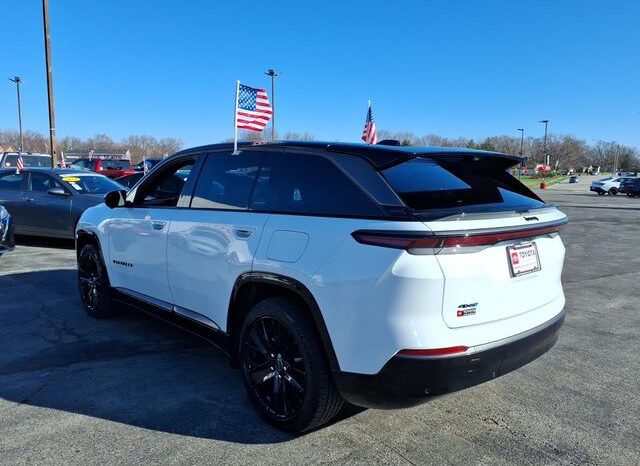 
 Jeep Wagoneer S full									