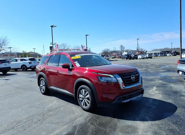 
 Nissan Pathfinder full									