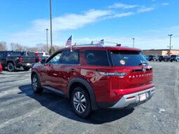 
 Nissan Pathfinder full									