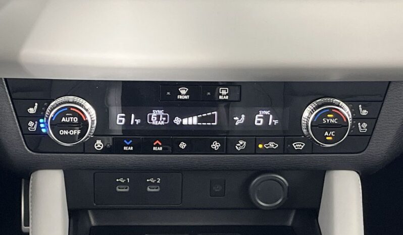 
 Mitsubishi Outlander PHEV full									