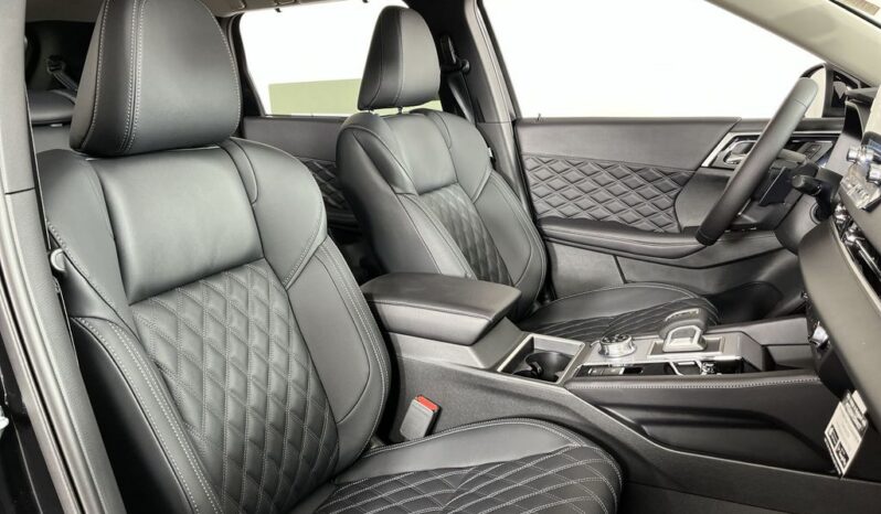 
 Mitsubishi Outlander PHEV full									