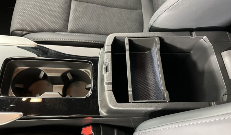 
 Mitsubishi Eclipse Cross full									