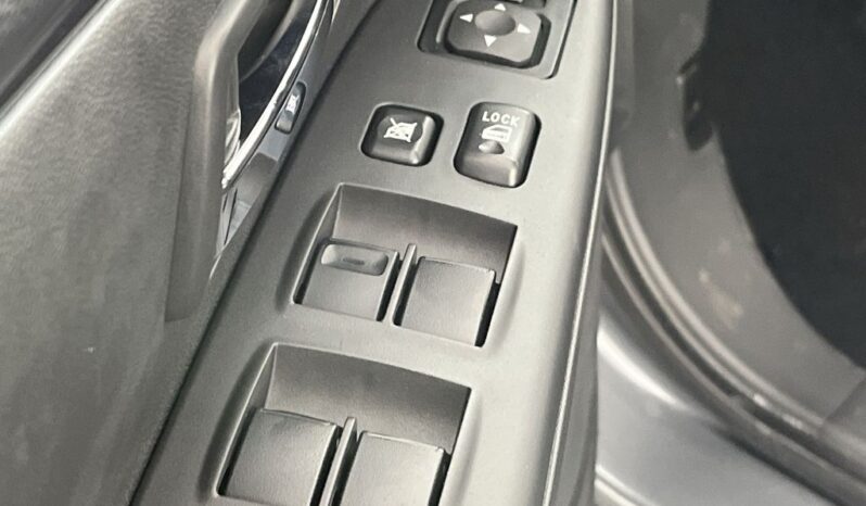 
 Mitsubishi Outlander Sport full									