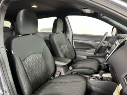 Mitsubishi Outlander Sport full