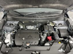 Mitsubishi Outlander Sport full