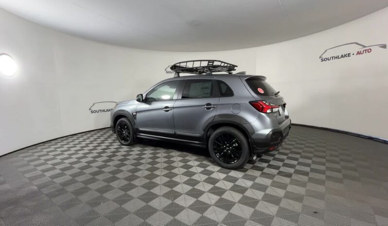 
 Mitsubishi Outlander Sport full									