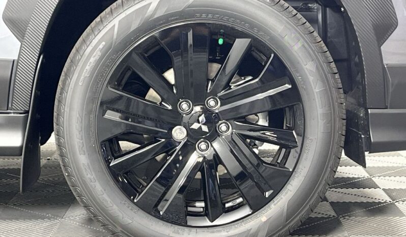 
 Mitsubishi Outlander Sport full									