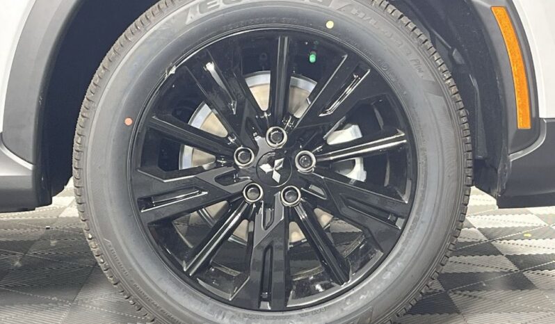 
 Mitsubishi Eclipse Cross full									