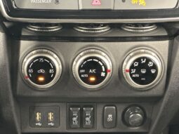 
 Mitsubishi Outlander Sport full									