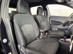 
 Mitsubishi Outlander Sport full									