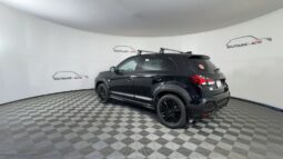 
 Mitsubishi Outlander Sport full									