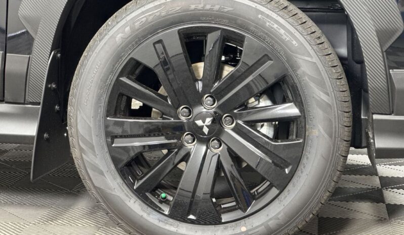 
 Mitsubishi Outlander Sport full									