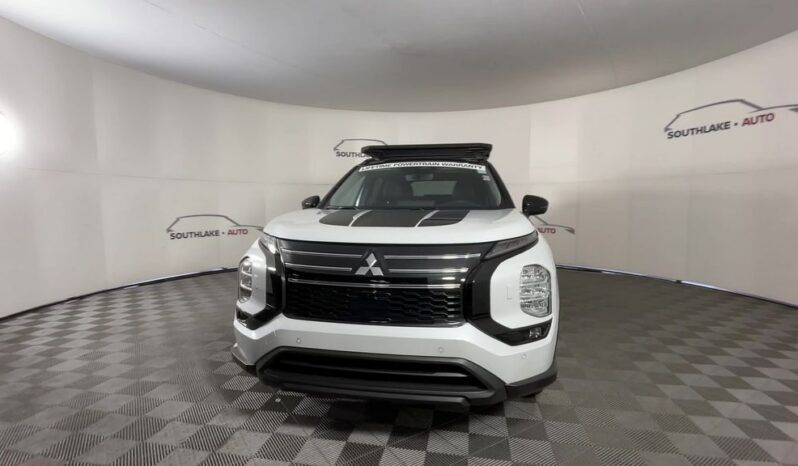 
 Mitsubishi Outlander full									