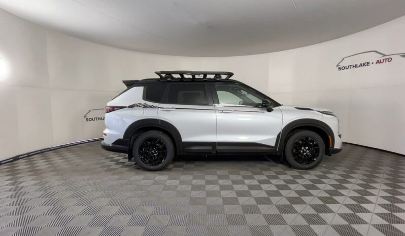 
 Mitsubishi Outlander full									