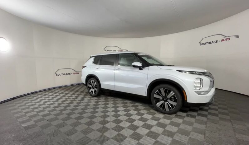 
 Mitsubishi Outlander full									