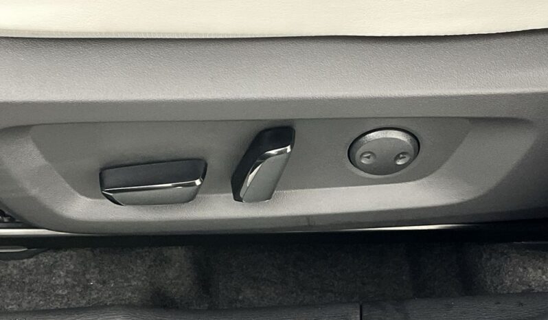 
 Mitsubishi Outlander full									