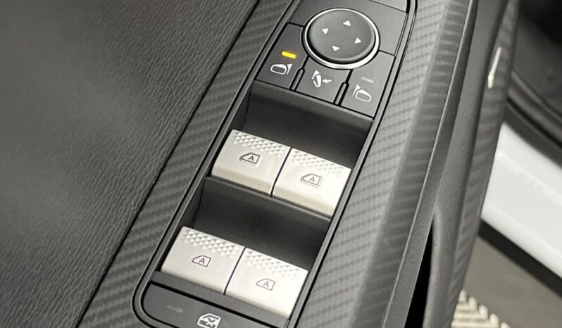 
 Mitsubishi Outlander full									