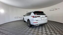 
 Mitsubishi Outlander full									